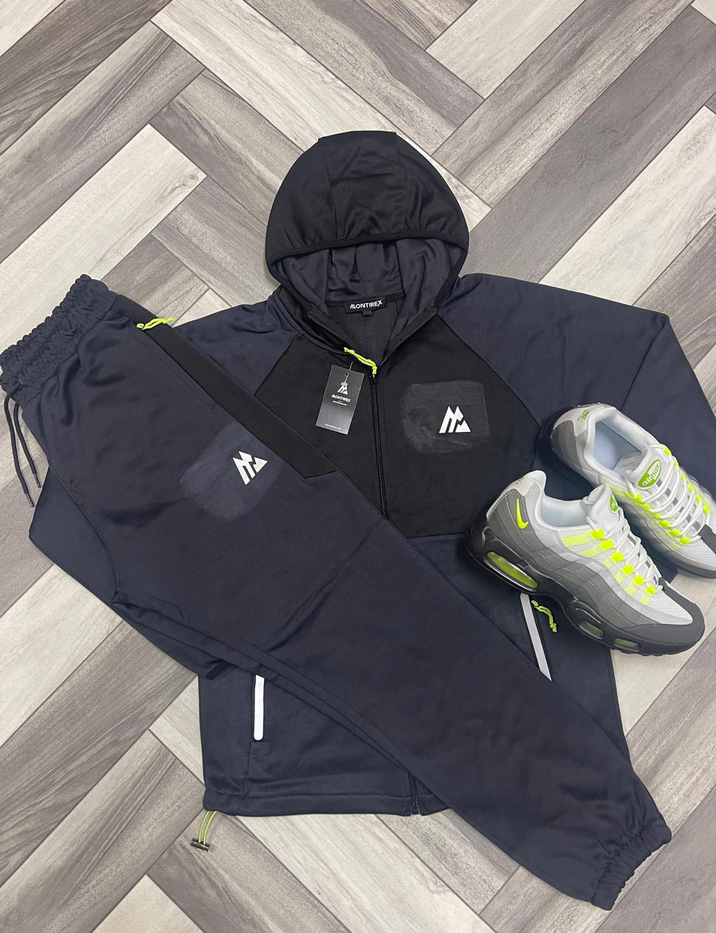 (B) Montrex tracksuits                        (3 variants)