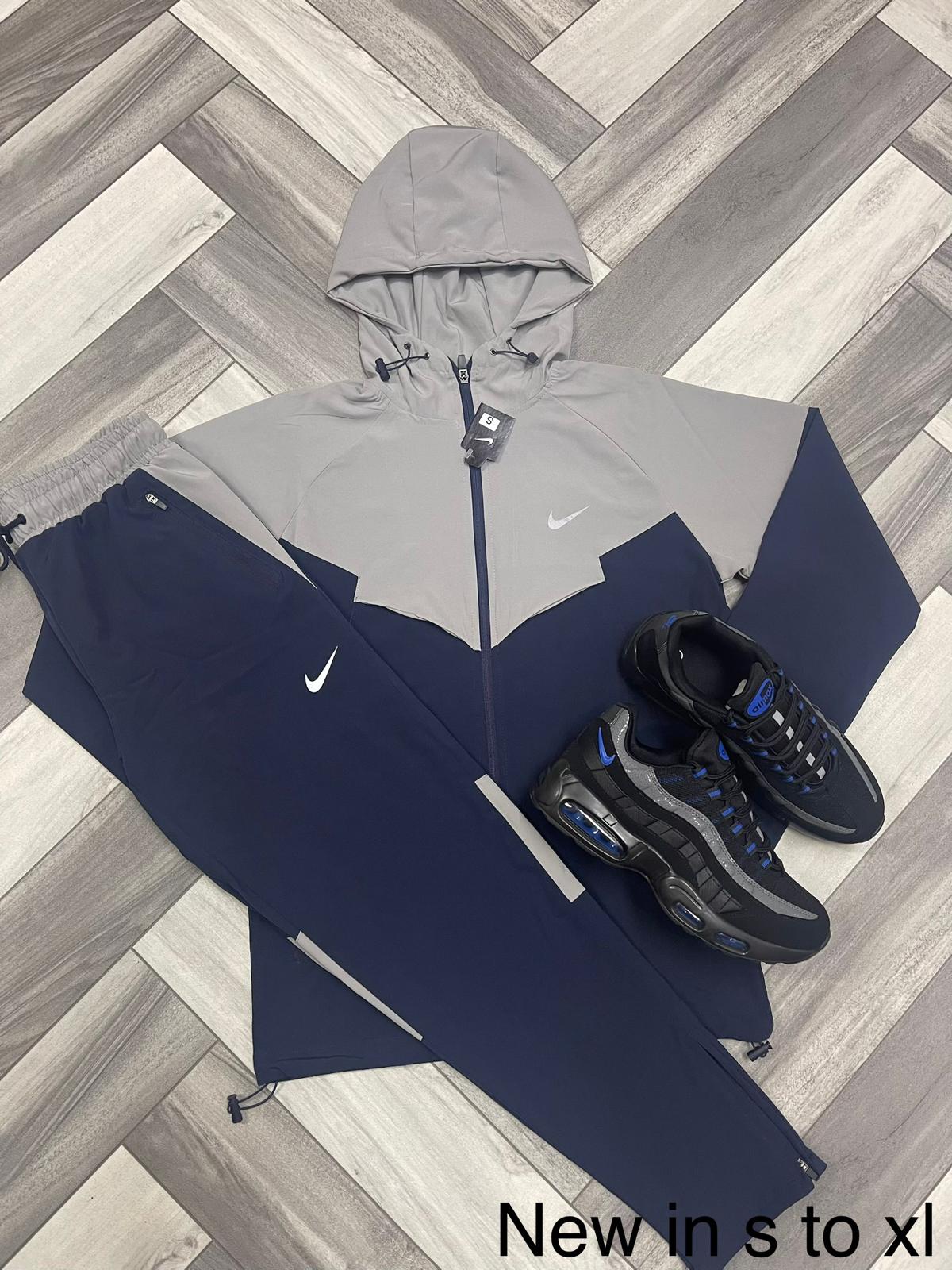 LUXE Blue Essential Set 💙